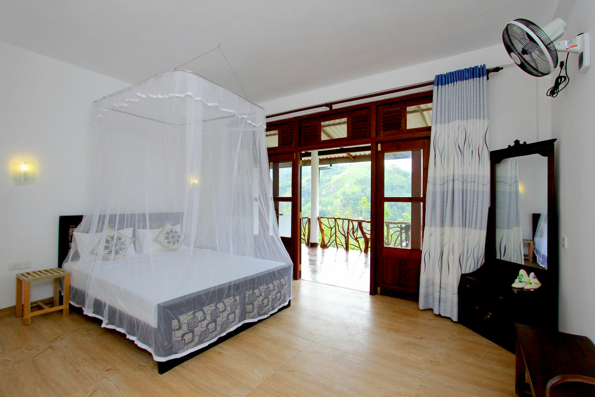 Mount Blue View Guest Inn Элла Экстерьер фото